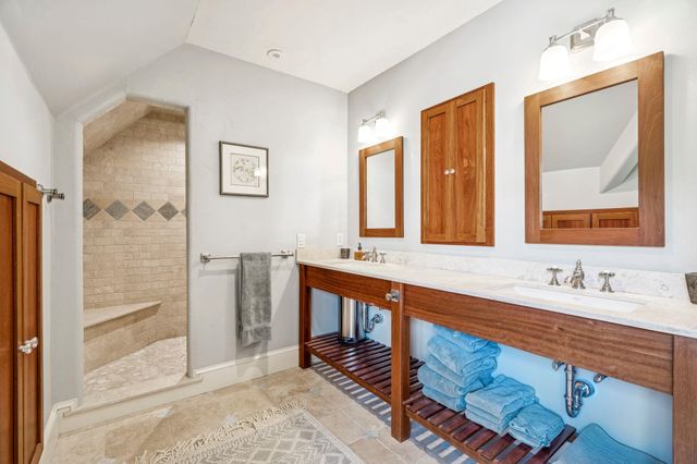 10 Tavern Lane, Lyme, NH 03768