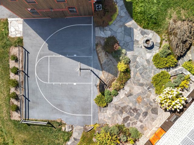 10 Tavern Lane, Lyme, NH 03768