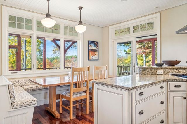 10 Tavern Lane, Lyme, NH 03768