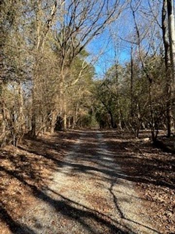 2215 Haskell Heights, Fayetteville, AR 72701