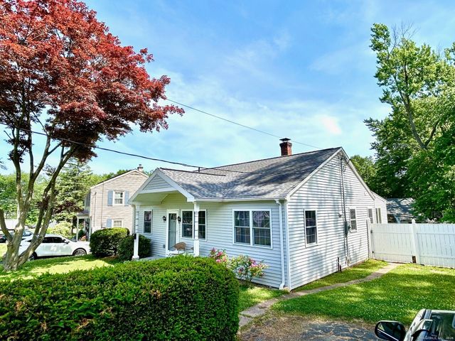 89 Cortland Circle, West Hartford, CT 06110
