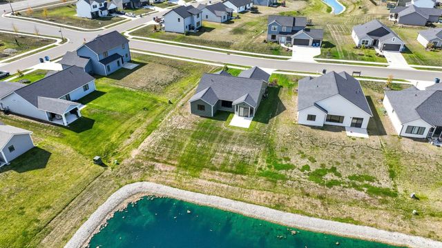 15360 Brimwillow Drive, Huntertown, IN 46748