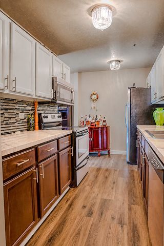 420 S HOME Avenue 109N, Oak Park, IL 60302