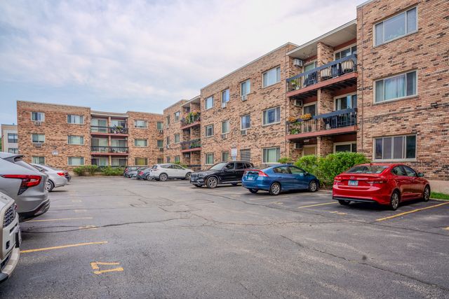 420 S HOME Avenue 109N, Oak Park, IL 60302