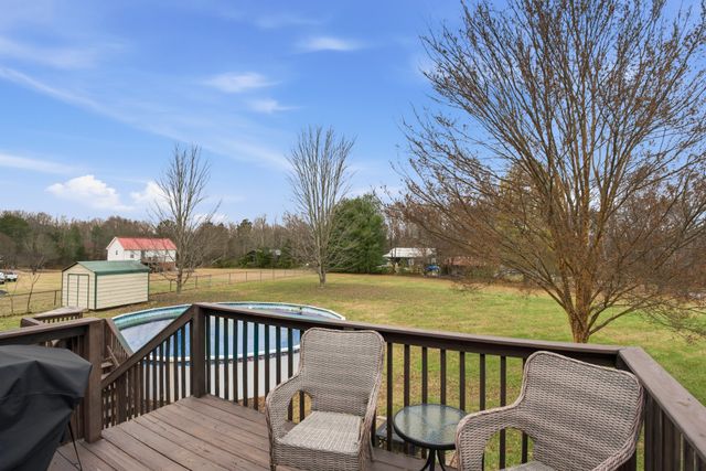 1266 Porter Morris Rd, Chapmansboro, TN 37035