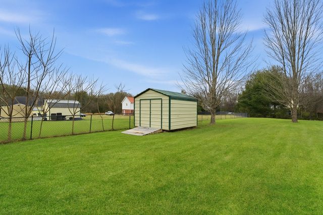 1266 Porter Morris Rd, Chapmansboro, TN 37035