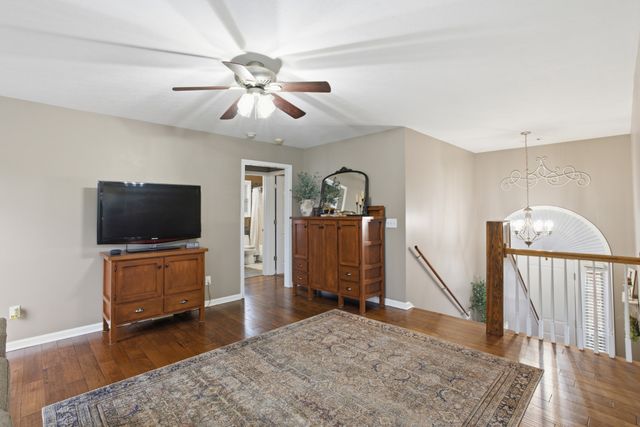 1266 Porter Morris Rd, Chapmansboro, TN 37035