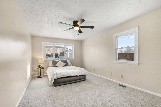 1901 Bay View Drive, Warsaw, IN 46580