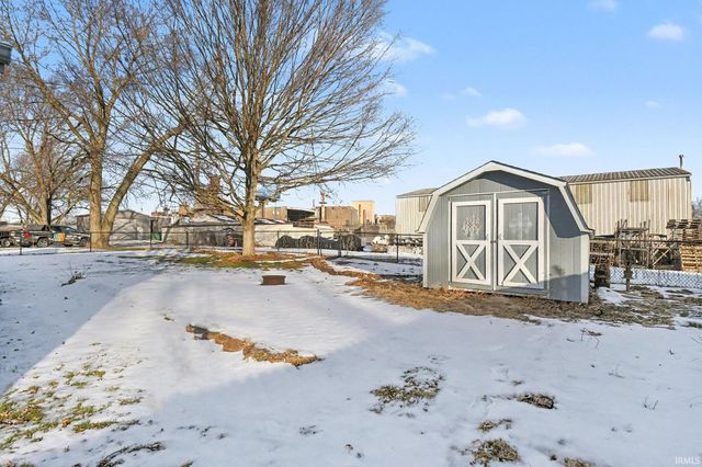 1901 Bay View Drive, Warsaw, IN 46580