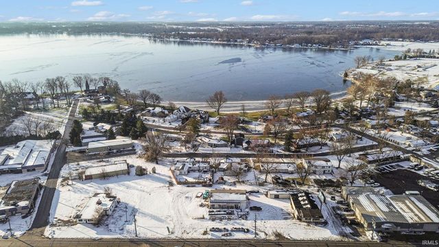 1901 Bay View Drive, Warsaw, IN 46580