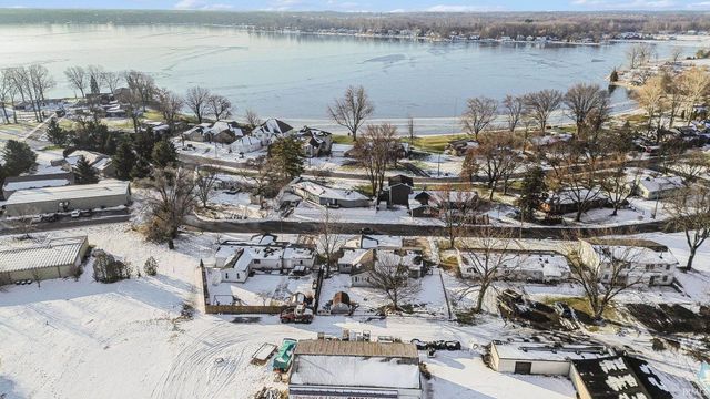 1901 Bay View Drive, Warsaw, IN 46580