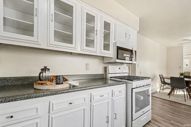 1901 Bay View Drive, Warsaw, IN 46580