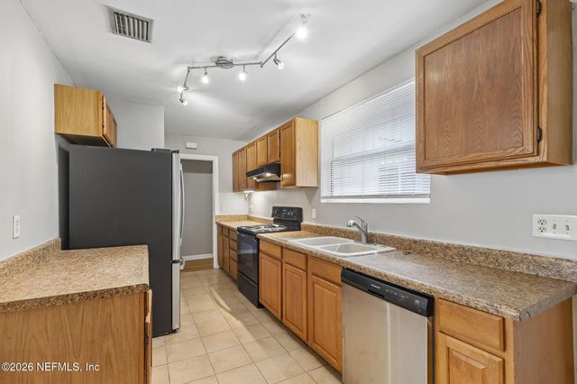 356 TIDEWATER Circle W, Jacksonville, FL 32211