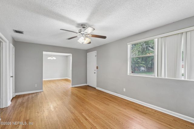 356 TIDEWATER Circle W, Jacksonville, FL 32211