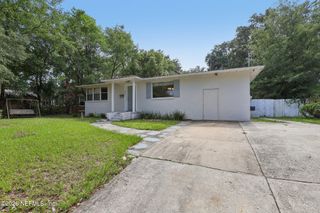 356 TIDEWATER Circle W, Jacksonville, FL 32211
