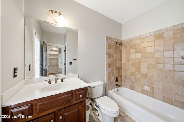 6209 Burnham Pl, Prospect, KY 40059