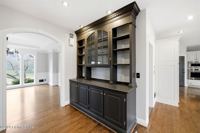 6209 Burnham Pl, Prospect, KY 40059