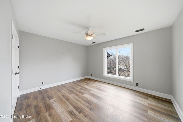 6209 Burnham Pl, Prospect, KY 40059