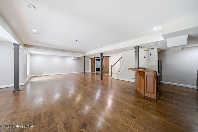 6209 Burnham Pl, Prospect, KY 40059