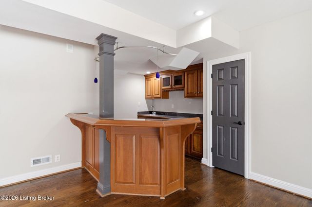 6209 Burnham Pl, Prospect, KY 40059