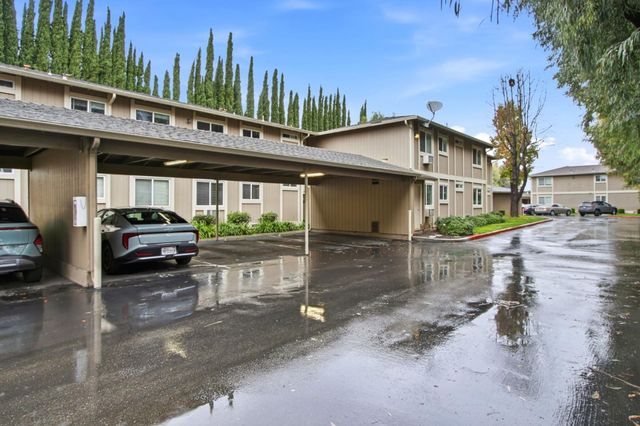 4970 Cherry Avenue 203, San Jose, CA 95118
