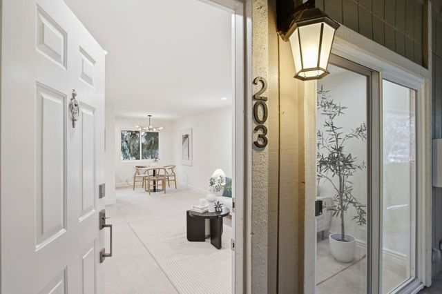 4970 Cherry Avenue 203, San Jose, CA 95118