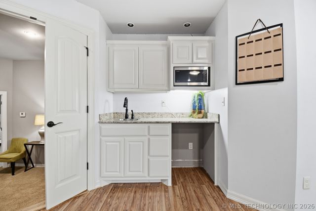 10709 E 100th Place S, Tulsa, OK 74133