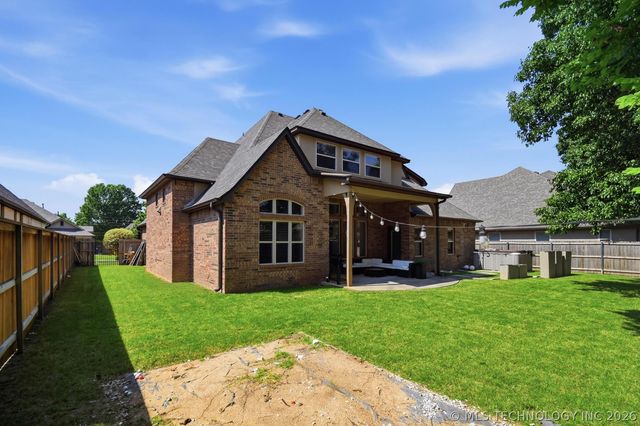 10709 E 100th Place S, Tulsa, OK 74133
