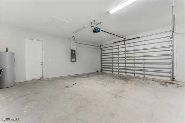 1013 NE 39th TER, Cape Coral, FL 33909