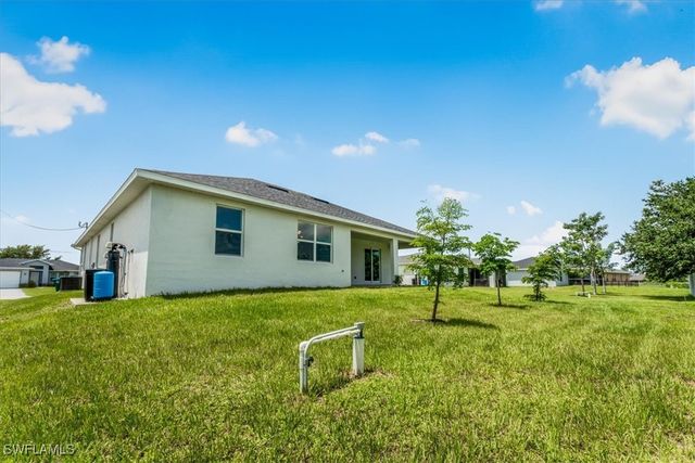 1013 NE 39th TER, Cape Coral, FL 33909