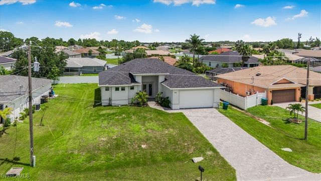 1013 NE 39th TER, Cape Coral, FL 33909