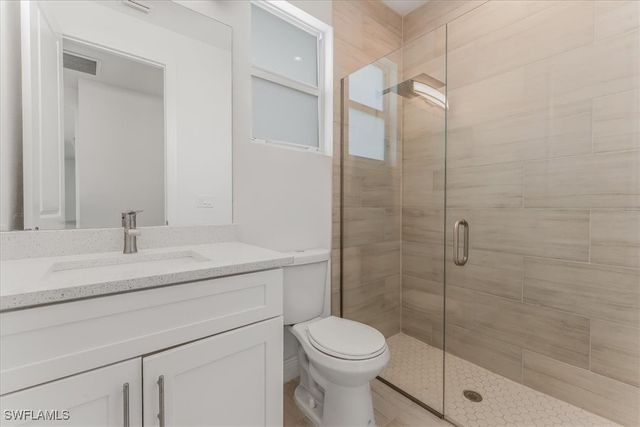 1013 NE 39th TER, Cape Coral, FL 33909