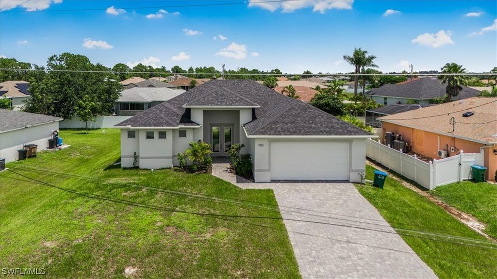1013 NE 39th TER, Cape Coral, FL 33909