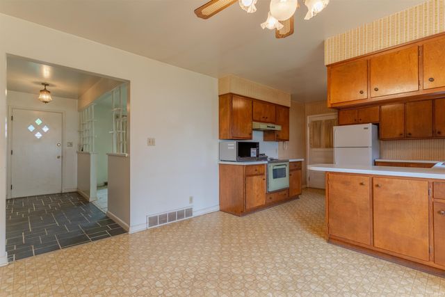 309 Vista Drive, Mount Vernon, IN 47620