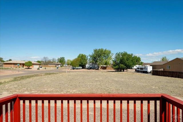303 E Larchmont Dr, Pueblo West, CO 81007