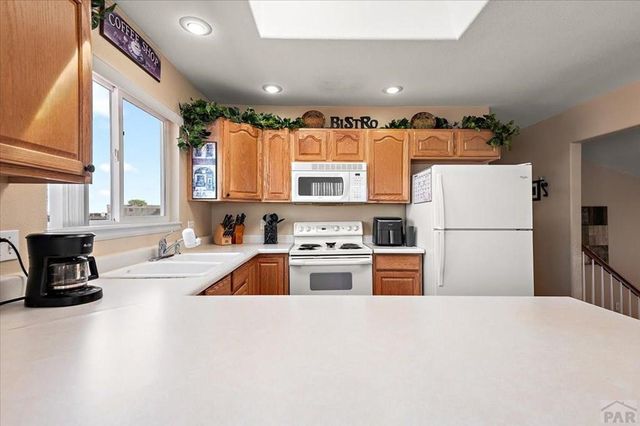 303 E Larchmont Dr, Pueblo West, CO 81007