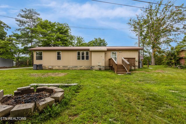 210 Conifer Tr, Winfield, TN 37892