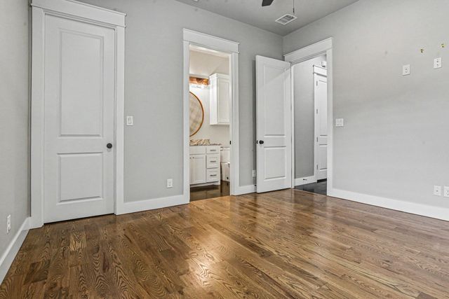2401 Prestwick Drive, Midlothian, TX 76065