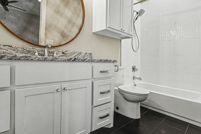 2401 Prestwick Drive, Midlothian, TX 76065