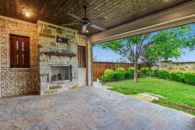 2401 Prestwick Drive, Midlothian, TX 76065