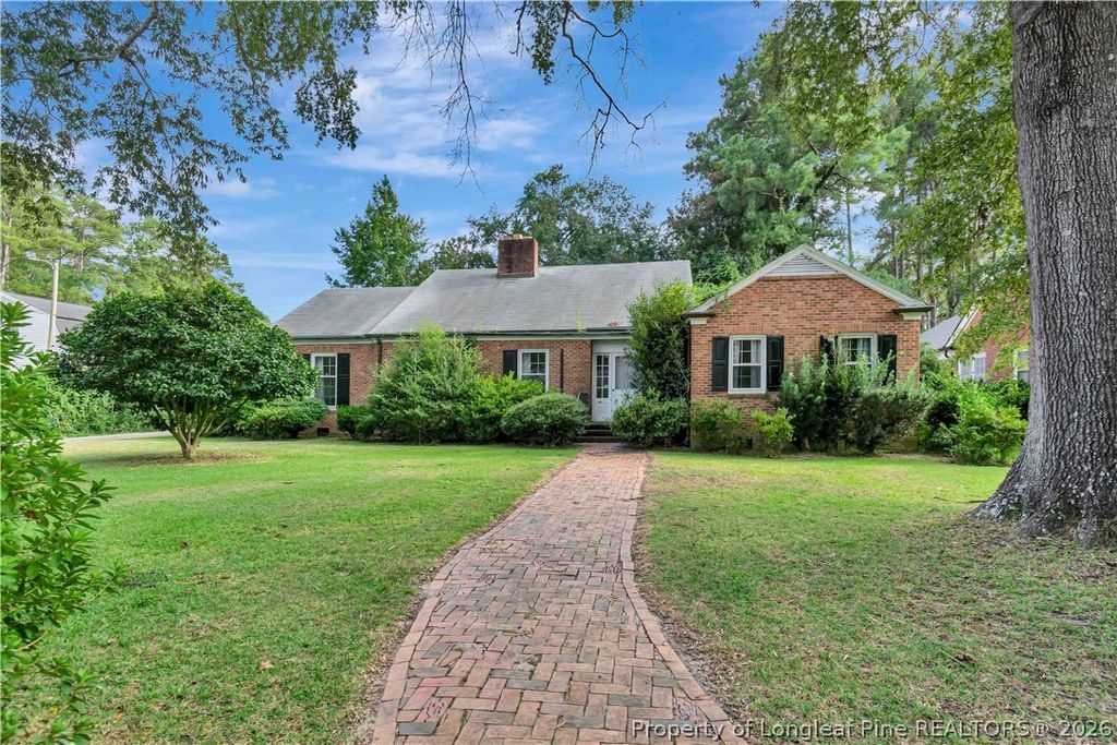 203 W 26th Street, Lumberton, NC 28358 — photo 2