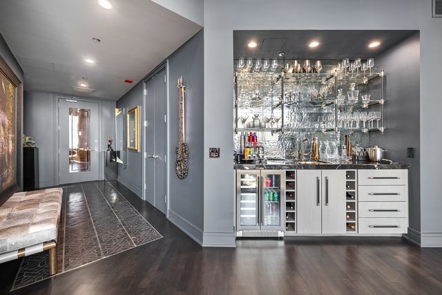401 N Wabash Avenue 85B, Chicago, IL 60611