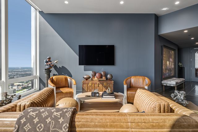 401 N Wabash Avenue 85B, Chicago, IL 60611