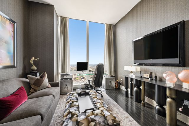 401 N Wabash Avenue 85B, Chicago, IL 60611