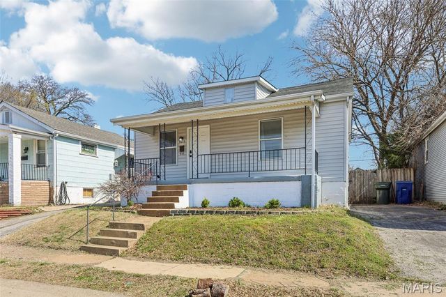 4695 Primm Street, St Louis, MO 63116