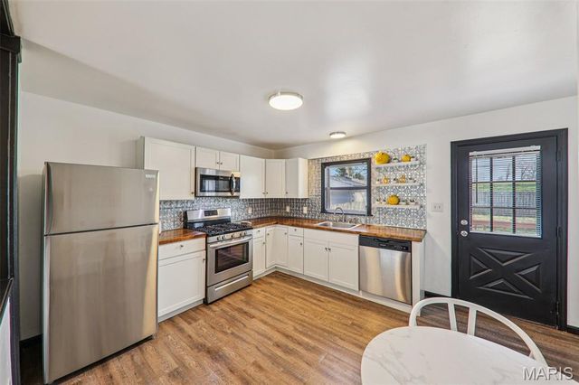 4695 Primm Street, St Louis, MO 63116