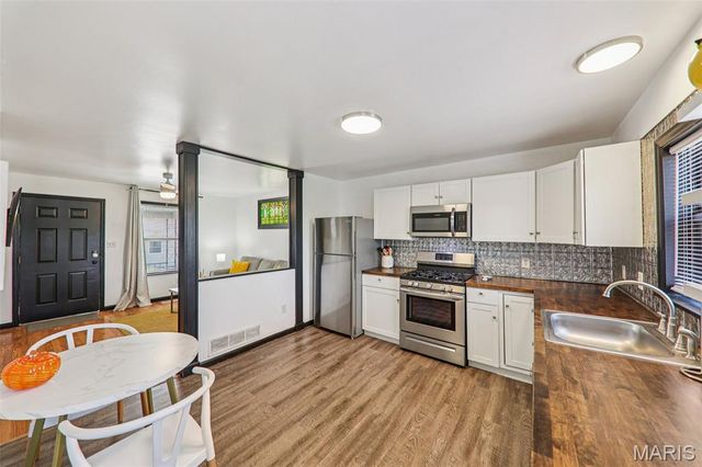 4695 Primm Street, St Louis, MO 63116