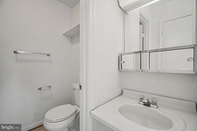 7718 TREVINO LN, Falls Church, VA 22043