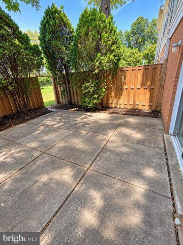 7718 TREVINO LN, Falls Church, VA 22043
