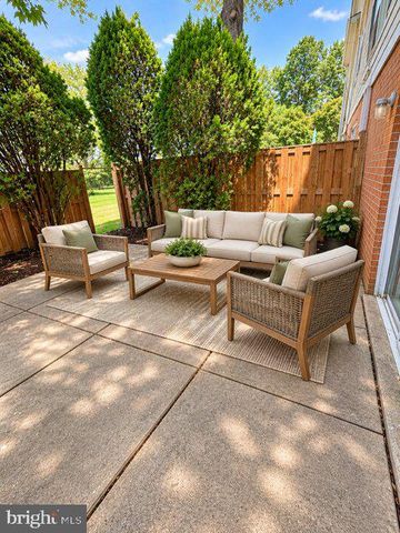 7718 TREVINO LN, Falls Church, VA 22043